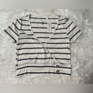 NWT PacSun Me To We Womens L Striped V Neck Wrap Crop Top White Black Basic NEW